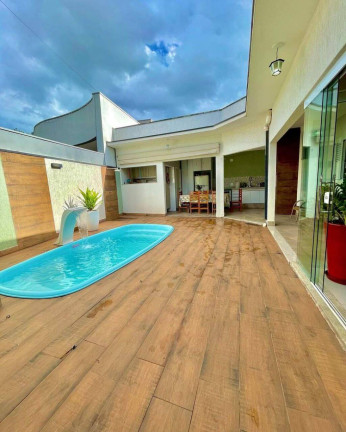Casa com 3 Quartos à Venda,  em Limeira
