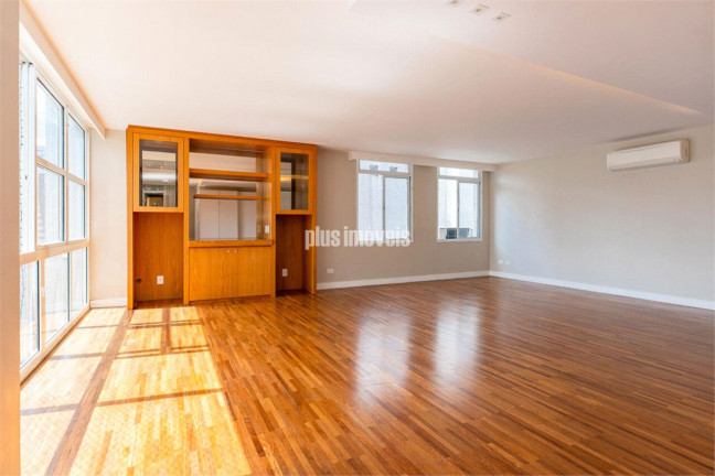 Imagem Apartamento com 3 Quartos à Venda, 272 m² em Jardim América - São Paulo Imagem Apartamento com 3 Quartos à Venda, 272 m² em Jardim América - São Paulo