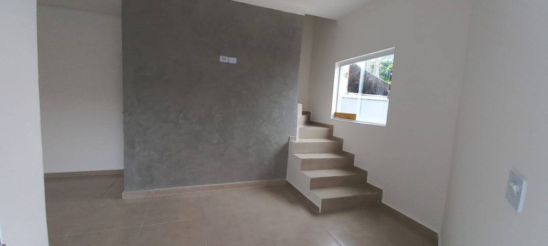 Imagem Sobrado com 2 Quartos à Venda, em Jardim Rubi - Sorocaba Imagem Sobrado com 2 Quartos à Venda, em Jardim Rubi - Sorocaba