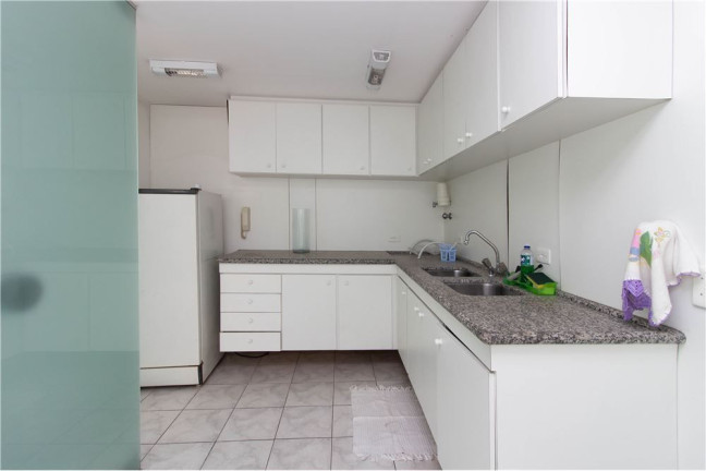 Imagem Casa com 1 Quarto à Venda, 200 m² em Moema - São Paulo Imagem Casa com 1 Quarto à Venda, 200 m² em Moema - São Paulo