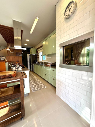 Imagem Casa com 3 Quartos à Venda, em América - Joinville Imagem Casa com 3 Quartos à Venda, em América - Joinville