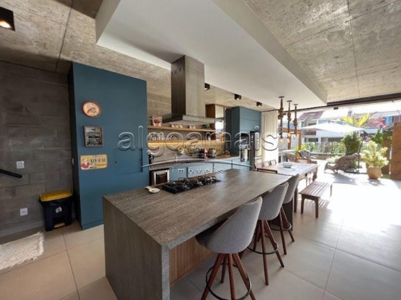 Imagem Casa com 4 Quartos à Venda, 210 m² em Centro - Xangri-lá
