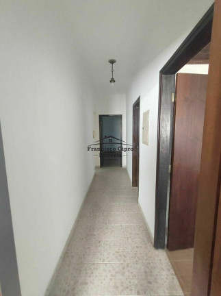 Imagem Casa com 3 Quartos à Venda, 210 m² em Vila Comendador Rodrigues Alves (pedregulho) - Guaratinguetá Imagem Casa com 3 Quartos à Venda, 210 m² em Vila Comendador Rodrigues Alves (pedregulho) - Guaratinguetá