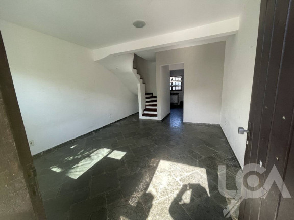 Foto do imóvel Sobrado com 2 Quartos à Venda, 100 m² em Indaiá - Caraguatatuba