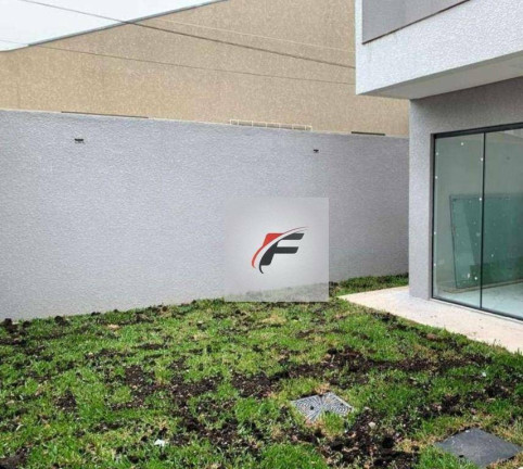 Imagem Sobrado com 3 Quartos à Venda, 140 m² em Xaxim - Curitiba Imagem Sobrado com 3 Quartos à Venda, 140 m² em Xaxim - Curitiba