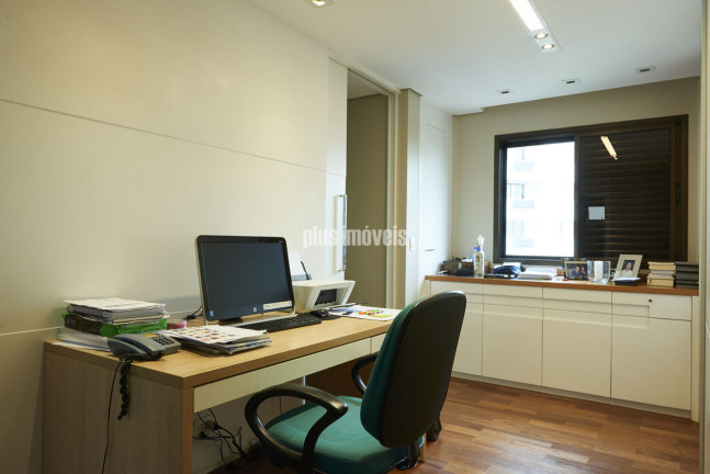 Imagem Apartamento com 2 Quartos à Venda, 276 m² em Campo Belo - São Paulo