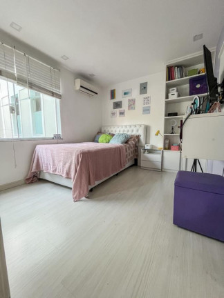 Imagem Casa com 6 Quartos à Venda, 348 m² em Recreio Dos Bandeirantes - Rio De Janeiro Imagem Casa com 6 Quartos à Venda, 348 m² em Recreio Dos Bandeirantes - Rio De Janeiro