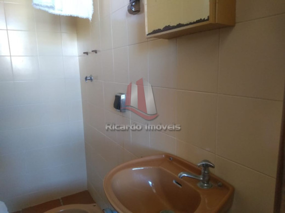 Imagem Imóvel com 3 Quartos à Venda, 150 m² em Algodoal - Cabo Frio