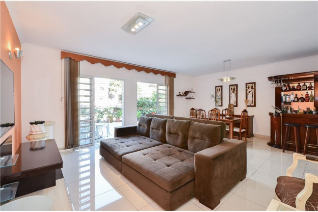 Casa com 3 Quartos à Venda,  em Vila Romana - São Paulo
