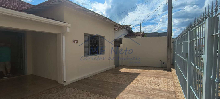 Imagem Casa com 2 Quartos para Alugar, 300 m² em Vila Pinheiro - Pirassununga Imagem Casa com 2 Quartos para Alugar, 300 m² em Vila Pinheiro - Pirassununga