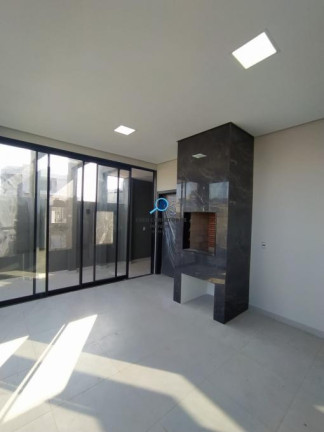 Sobrado com 3 Quartos à Venda, 200 m² em Contorno - Ponta Grossa