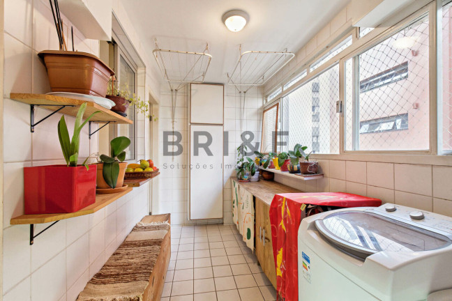 Imagem Apartamento com 3 Quartos à Venda, 160 m² em Itaim Bibi - São Paulo