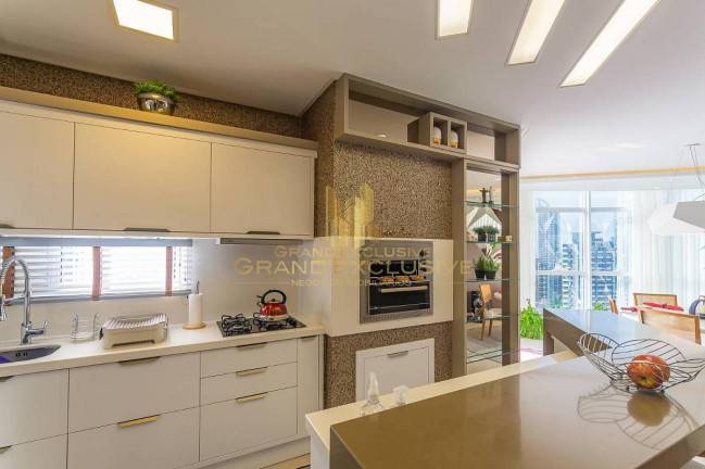 Imagem Apartamento com 3 Quartos à Venda, 128 m² em Centro - Balneário Camboriú