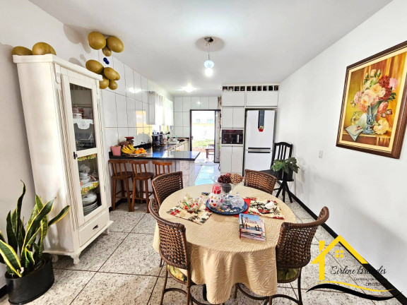 Imagem Casa com 3 Quartos à Venda, 360 m² em Salinas - Balneário Barra Do Sul Imagem Casa com 3 Quartos à Venda, 360 m² em Salinas - Balneário Barra Do Sul