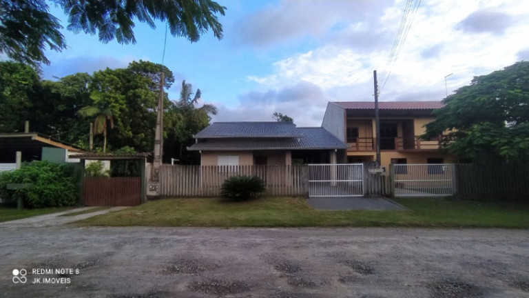 Imagem Casa com 3 Quartos à Venda, 167 m² em Balneário Princesa Do Mar - Itapoá Imagem Casa com 3 Quartos à Venda, 167 m² em Balneário Princesa Do Mar - Itapoá