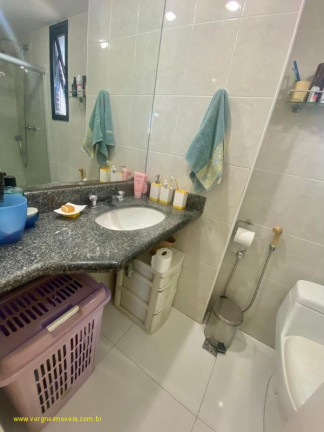 Imagem Imóvel com 3 Quartos à Venda, 390 m² em Pituba - Salvador Imagem Imóvel com 3 Quartos à Venda, 390 m² em Pituba - Salvador