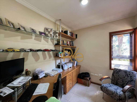 Imagem Casa com 4 Quartos à Venda, 308 m² em Fazendinha - Carapicuíba