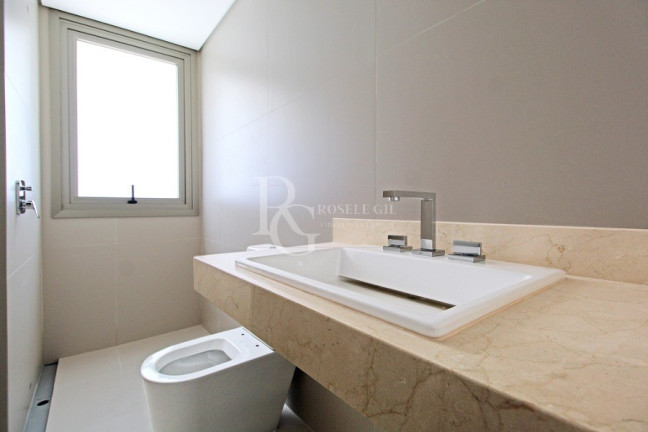 Imagem Apartamento com 3 Quartos à Venda, 388 m² em Moinhos De Vento - Porto Alegre