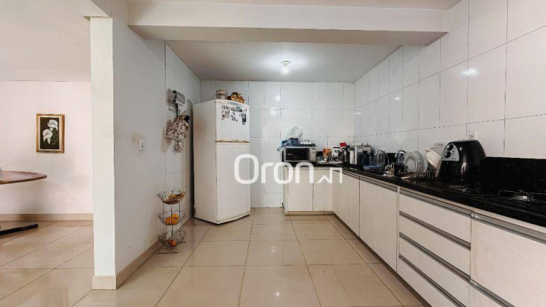 Imagem Sobrado com 5 Quartos à Venda, 317 m² em Setor Bueno - Goiânia