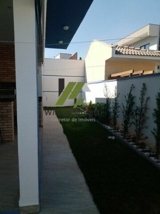 Imagem Casa com 3 Quartos à Venda, 203 m²