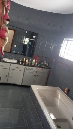 Imagem Sobrado com 4 Quartos para Alugar, 353 m² em Vila Paraíba - Guaratinguetá