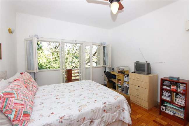 Imagem Imóvel com 2 Quartos à Venda,  em Petrópolis - Porto Alegre