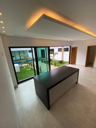 Imagem Casa com 3 Quartos à Venda, 199 m² em Setor Três Marias - Goiânia Imagem Casa com 3 Quartos à Venda, 199 m² em Setor Três Marias - Goiânia