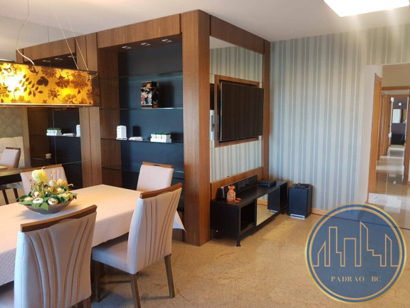 Imagem Apartamento com 3 Quartos para Temporada, em Centro - Balneário Camboriú Imagem Apartamento com 3 Quartos para Temporada, em Centro - Balneário Camboriú