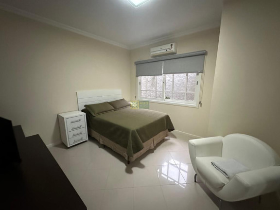 Imagem Casa com 4 Quartos à Venda, 180 m² em Centro - Porto Belo Imagem Casa com 4 Quartos à Venda, 180 m² em Centro - Porto Belo