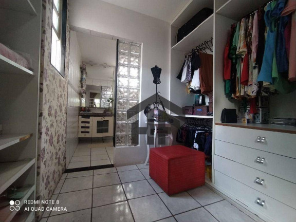 Imagem Casa com 6 Quartos à Venda, 171 m² em Engenho Do Meio - Recife Imagem Casa com 6 Quartos à Venda, 171 m² em Engenho Do Meio - Recife