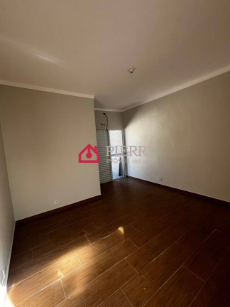 Imagem Sobrado com 3 Quartos à Venda, 300 m² em Jardim Regina - São Paulo Imagem Sobrado com 3 Quartos à Venda, 300 m² em Jardim Regina - São Paulo