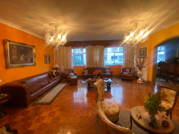Imagem Imóvel com 3 Quartos à Venda, 182 m² em Copacabana - Rio De Janeiro Imagem Imóvel com 3 Quartos à Venda, 182 m² em Copacabana - Rio De Janeiro