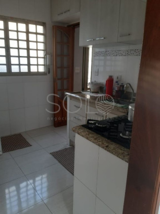 Imagem Casa com 3 Quartos à Venda, 266 m² em Jardim Do Carmo - Araraquara Imagem Casa com 3 Quartos à Venda, 266 m² em Jardim Do Carmo - Araraquara