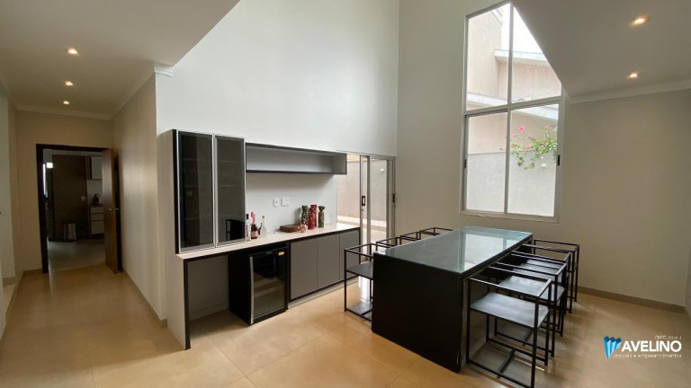 Imagem Sobrado com 9 Quartos à Venda, 345 m² em Ecoville - Dourados