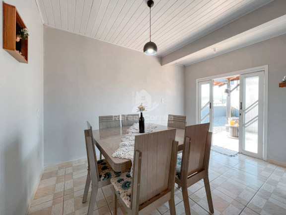 Imagem Casa com 4 Quartos à Venda, 437 m² em Centro - Balneário Barra Do Sul Imagem Casa com 4 Quartos à Venda, 437 m² em Centro - Balneário Barra Do Sul