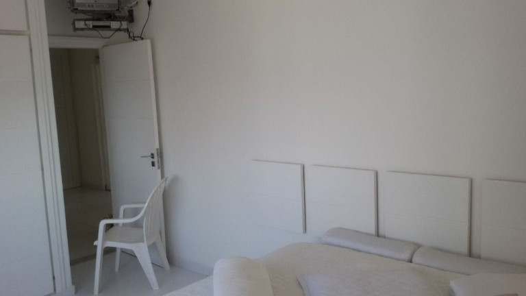 Imagem Apartamento com 4 Quartos à Venda, 235 m² em Pitangueiras - Guarujá
