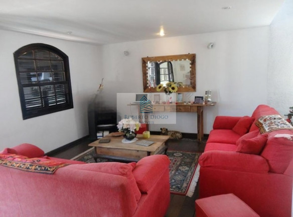 Imagem Casa com 4 Quartos à Venda, 330 m² em Santa Rosa - Niterói Imagem Casa com 4 Quartos à Venda, 330 m² em Santa Rosa - Niterói