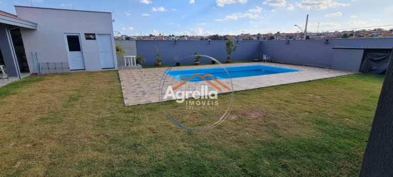 Imagem Casa com 4 Quartos à Venda, 155 m² em Parque Das Laranjeiras - Mogi Mirim Imagem Casa com 4 Quartos à Venda, 155 m² em Parque Das Laranjeiras - Mogi Mirim