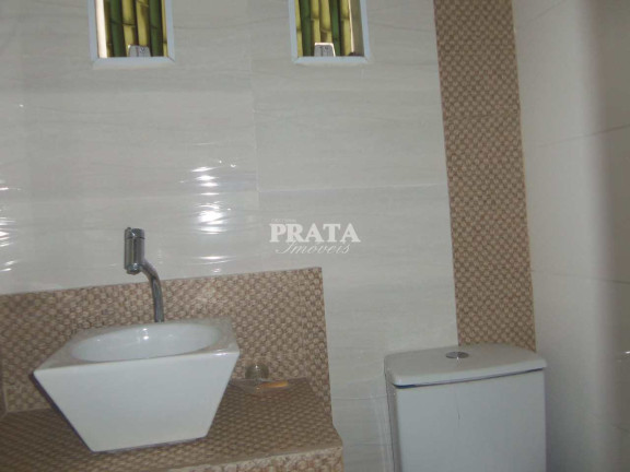 Imagem Casa com 3 Quartos à Venda, 200 m² em Boqueirão - Santos Imagem Casa com 3 Quartos à Venda, 200 m² em Boqueirão - Santos