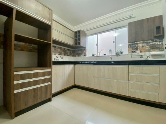 Imagem Sobrado com 3 Quartos à Venda, 150 m² em Potecas - São José Imagem Sobrado com 3 Quartos à Venda, 150 m² em Potecas - São José