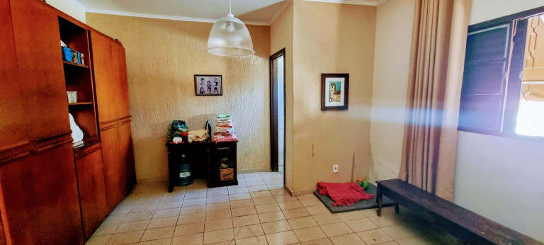 Imagem Casa com 3 Quartos à Venda, 126 m² em Parque Das Rosas - Roseira