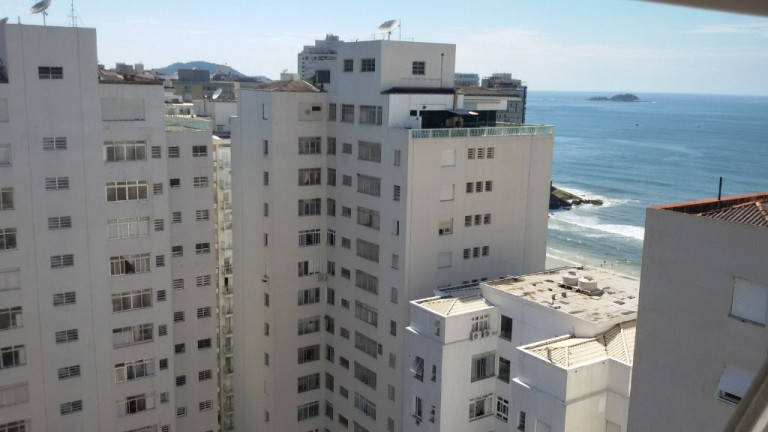 Imagem Apartamento com 4 Quartos à Venda, 235 m² em Pitangueiras - Guarujá