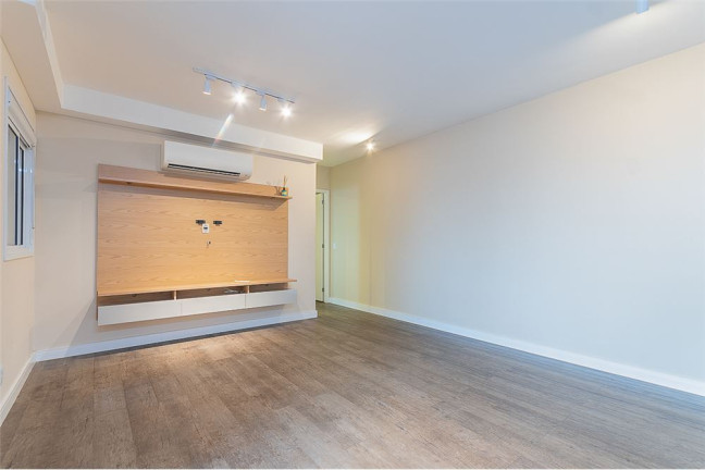 Imagem Imóvel com 2 Quartos à Venda, em Barra Funda - São Paulo Imagem Imóvel com 2 Quartos à Venda, em Barra Funda - São Paulo