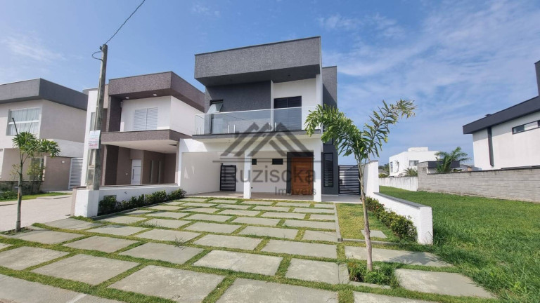 Imagem Casa com 3 Quartos à Venda, 300 m² em Jardim Guacira - Itanhaém Imagem Casa com 3 Quartos à Venda, 300 m² em Jardim Guacira - Itanhaém