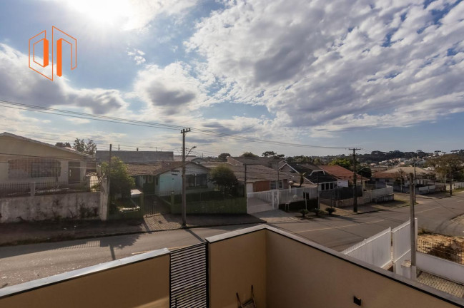 Imagem Sobrado com 3 Quartos à Venda, 145 m² em Uberaba - Curitiba