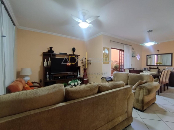 Imagem Casa com 3 Quartos à Venda, 400 m² em Vila Maria - Botucatu