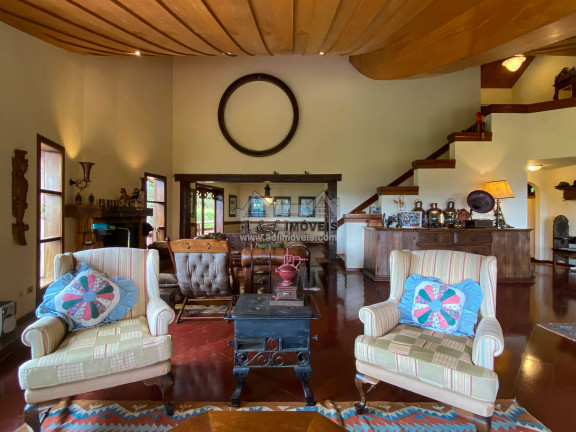 Imagem Casa com 6 Quartos à Venda, 950 m² em Jardim Das Flores - Campos Do Jordão