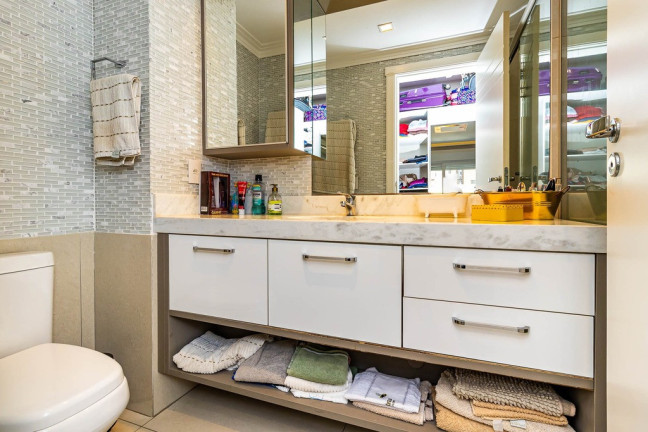 Imagem Apartamento com 3 Quartos à Venda, 137 m² em Rio Branco - Porto Alegre