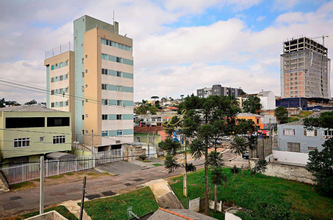 Imagem Edifício Residencial para Alugar, 500 m² em Santa Cândida - Curitiba Imagem Edifício Residencial para Alugar, 500 m² em Santa Cândida - Curitiba