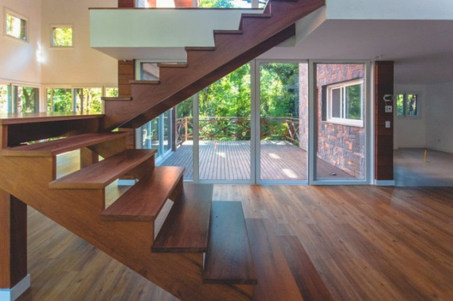 Imagem Casa de Condomínio com 4 Quartos à Venda, 385 m² em Centro - Gramado